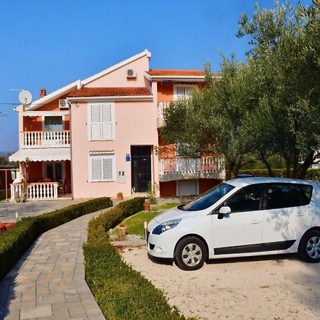 Apartments Darko - 30 M From Beach Sukošan Kültér fotó