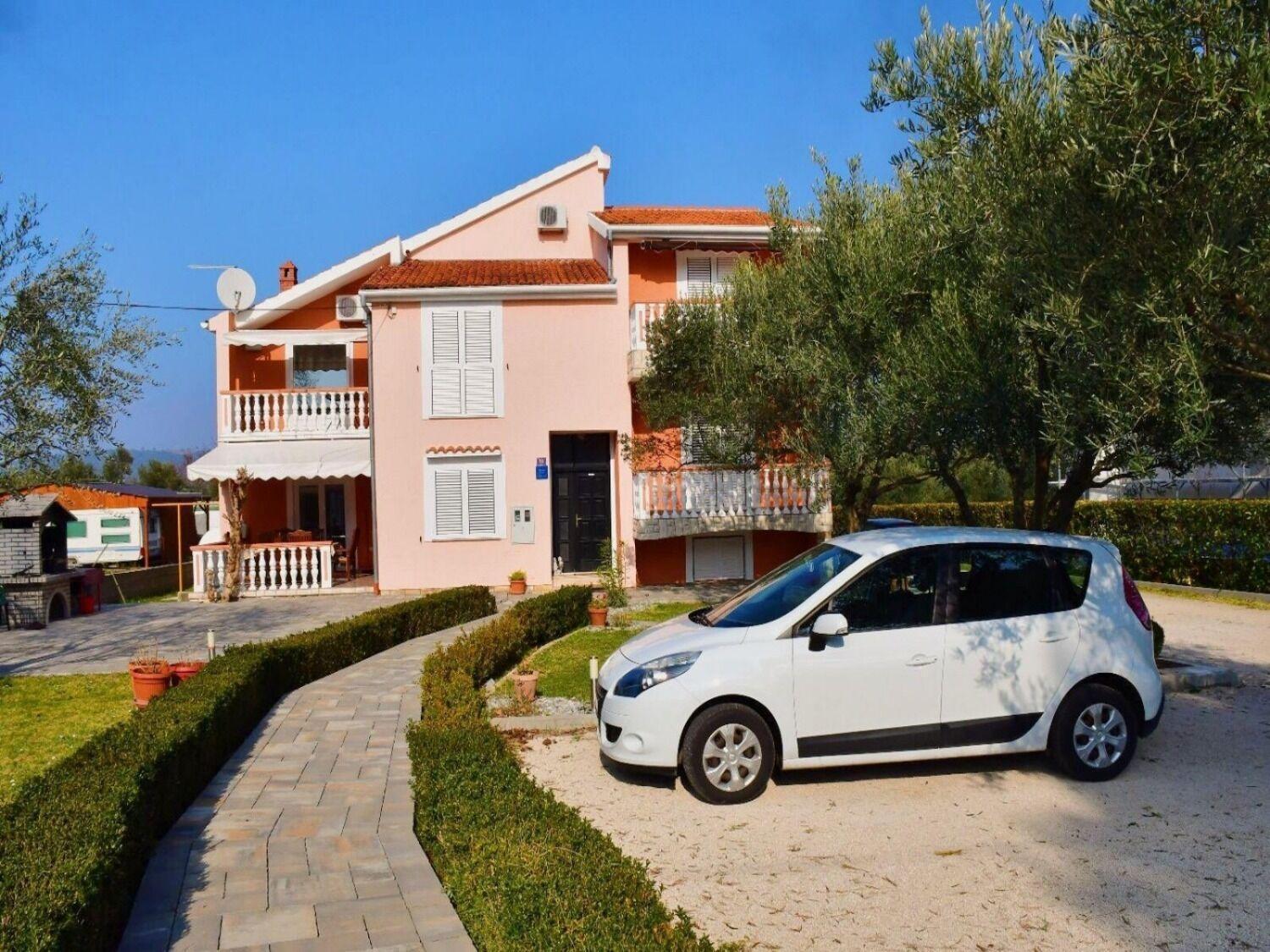 Apartments Darko - 30 M From Beach Sukošan Kültér fotó